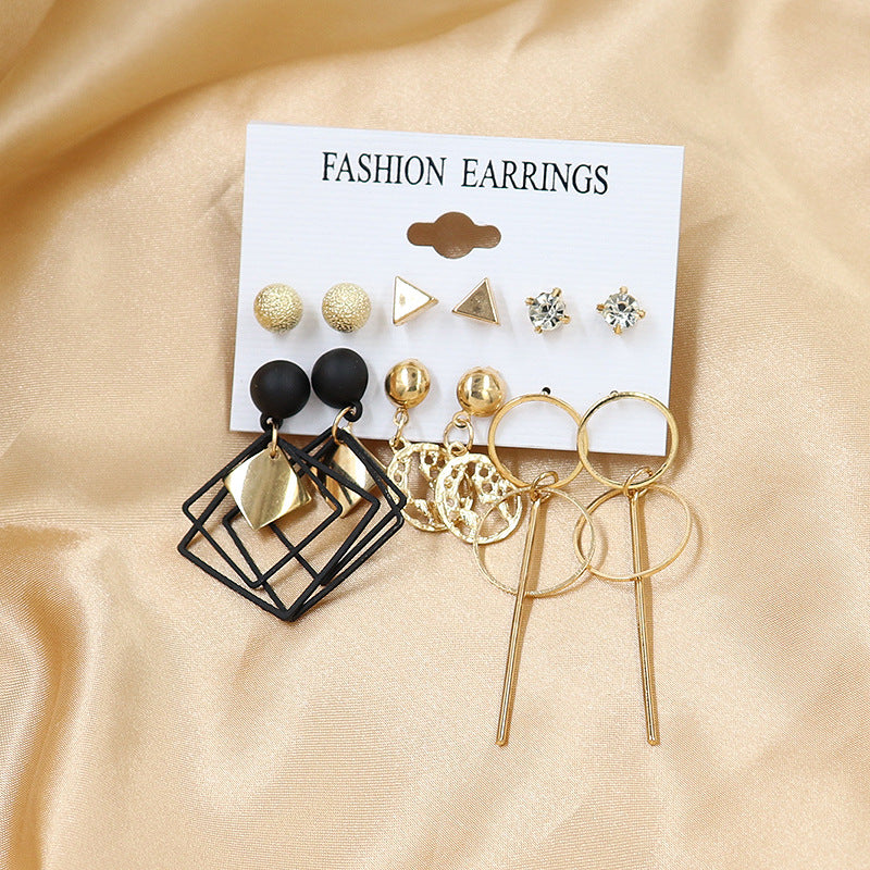 Women's Exaggerated Pearl Crystal Metal Pairs Plate Earrings