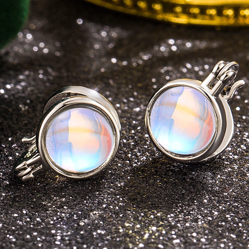 Round Clip Female Design Temperament Entry Lux Simple Heart-shaped Valentine's Ear Buckle