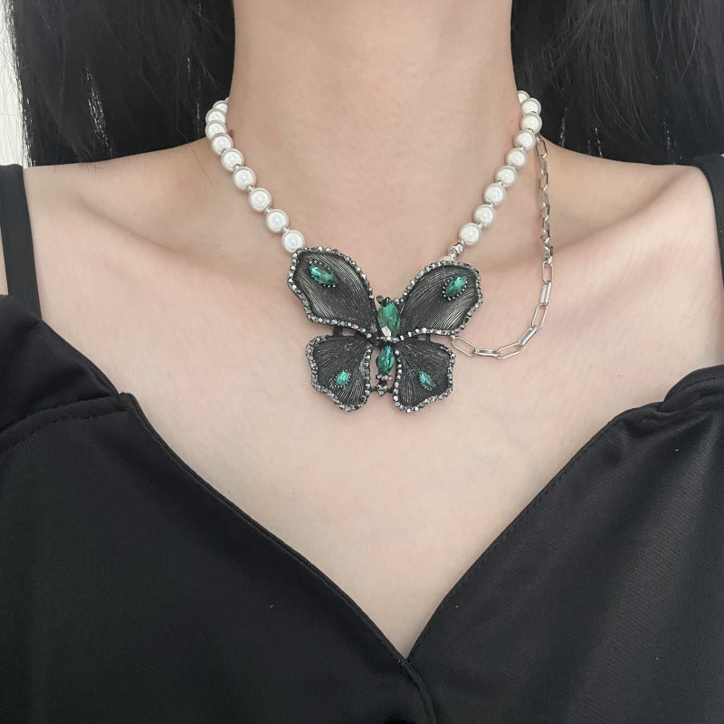 Women's Sweet Fashion Pearl Butterfly For Trendy Exquisite Niche Temperament Elegant Necklace