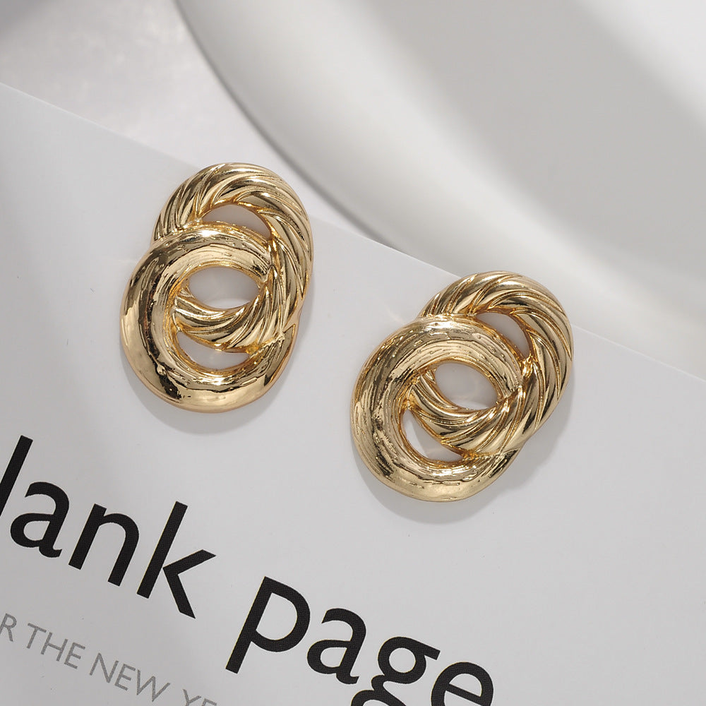 Style Irregular Overlapping Double Circle Metal Niche Earrings