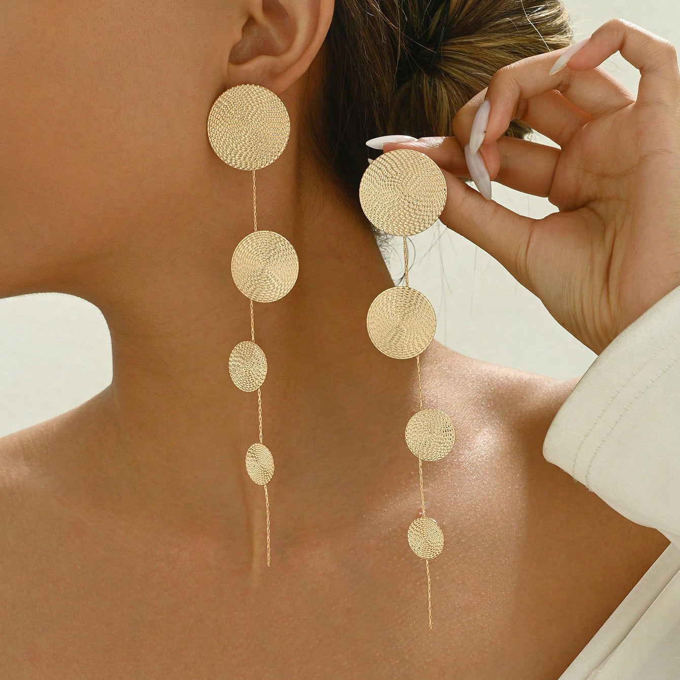 Exaggerated Personalized Fashion Trending Round Piece Eardrop Rings