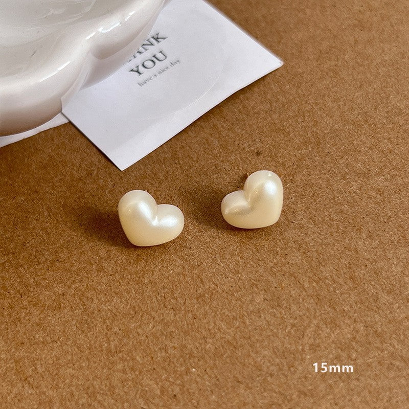 Women's Winter Vintage Pearl High-grade Petite Design Earrings