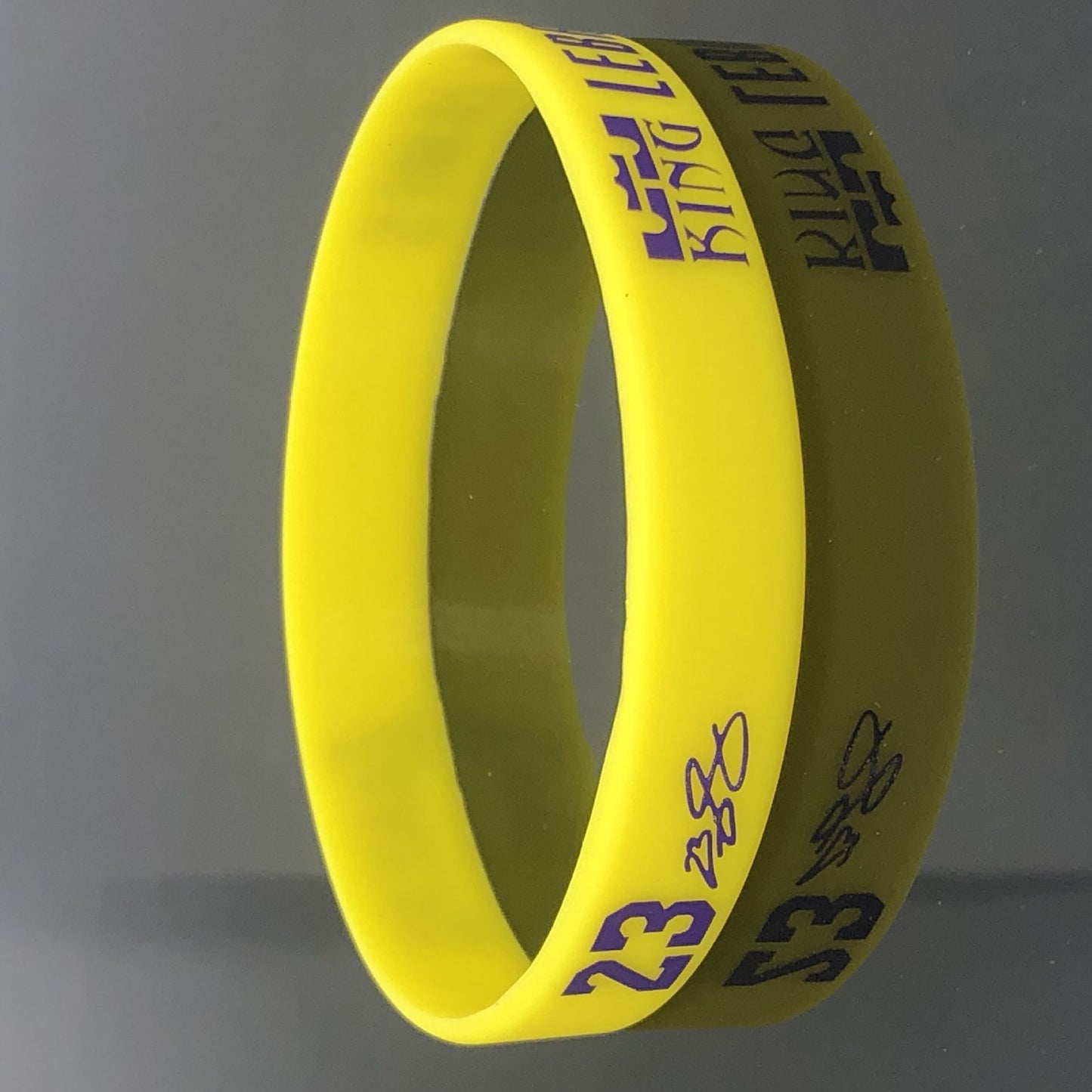 Silicone Sports Have Variety Of Trendy Stars In Different Bracelet
