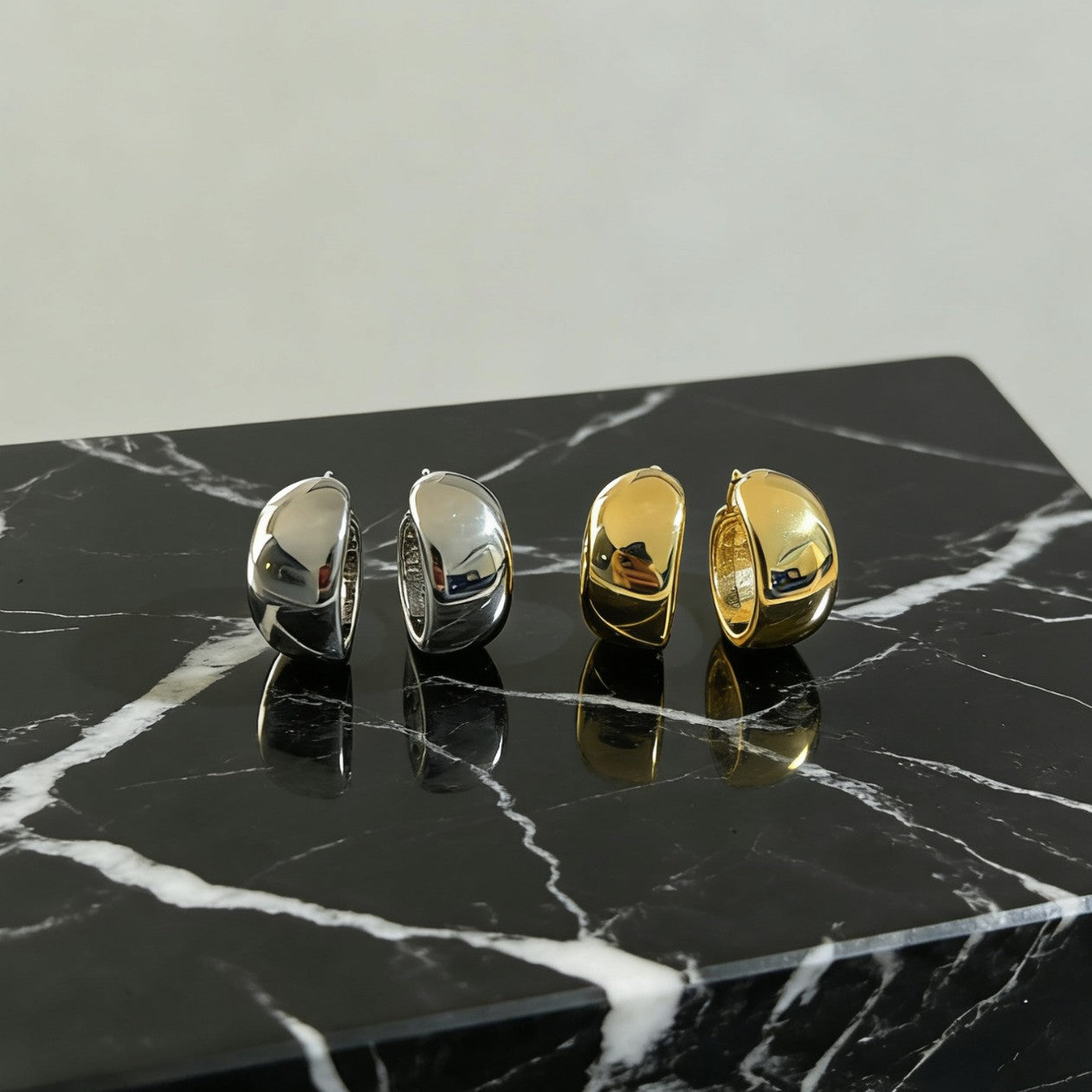 Women's Simple Ear Clip Light Luxury High-grade Commute Earrings