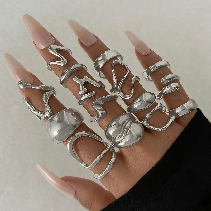 Hand Vintage Metal Geometry Irregular Diamond Ring