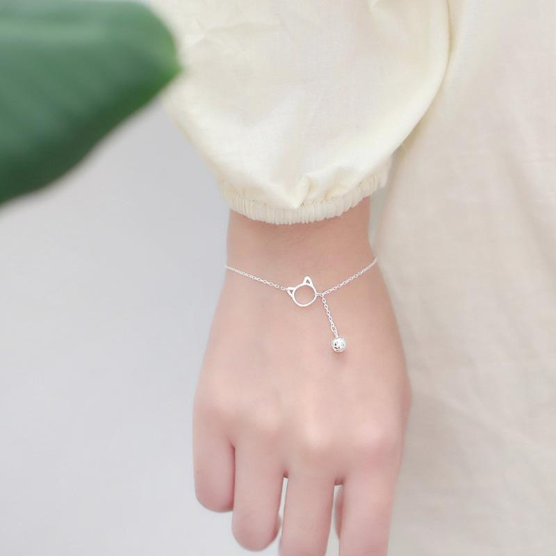 Women's Korean Pearl Simple Design Light Luxury Bracelets