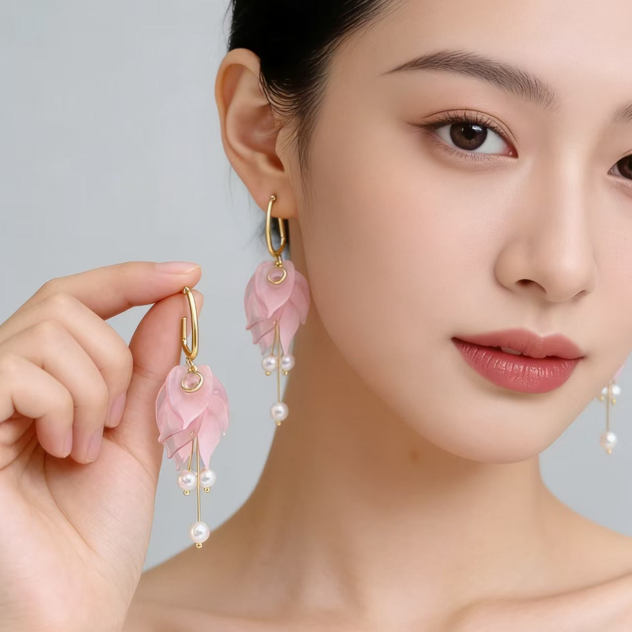 French White Petals Pearl Tassel Light Luxury High Earrings