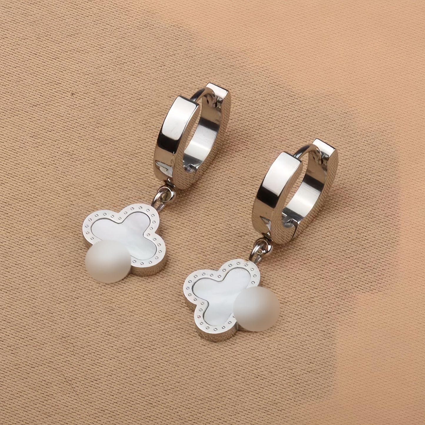Lucky Four-leaf Clover Titanium Steel Gold Plating Fashion Earrings