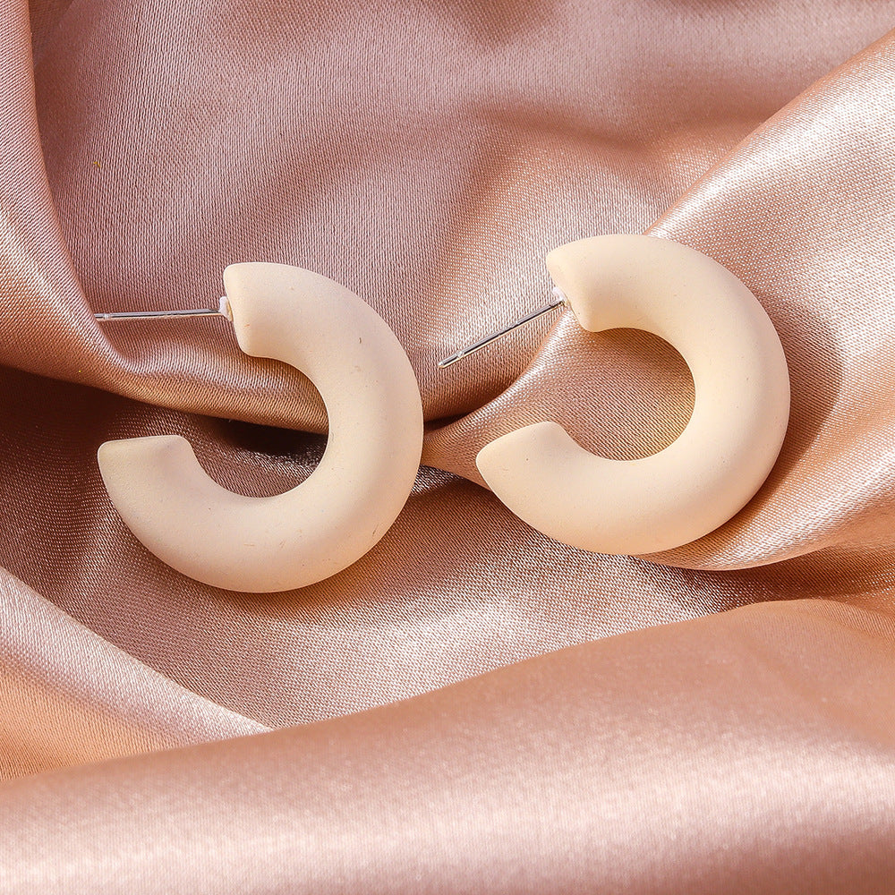 Hollow Arc Fashion Creative Design Temperament Earrings