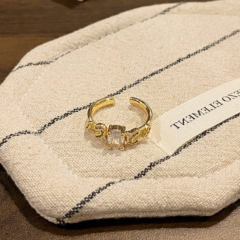 Gilding Simple Female Light Luxury Minority Ring
