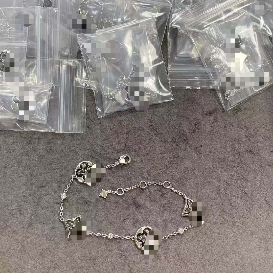 Pork Belly Fritillary Diamond-shaped Four-leaf Clover Bracelet