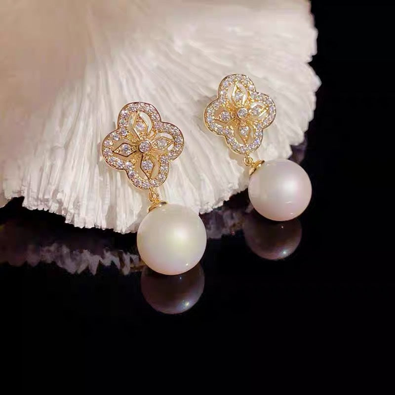 Light Luxury Exquisite Full Rhinestone Zircon Four-leaf Flower Pearl Fashionable Earrings