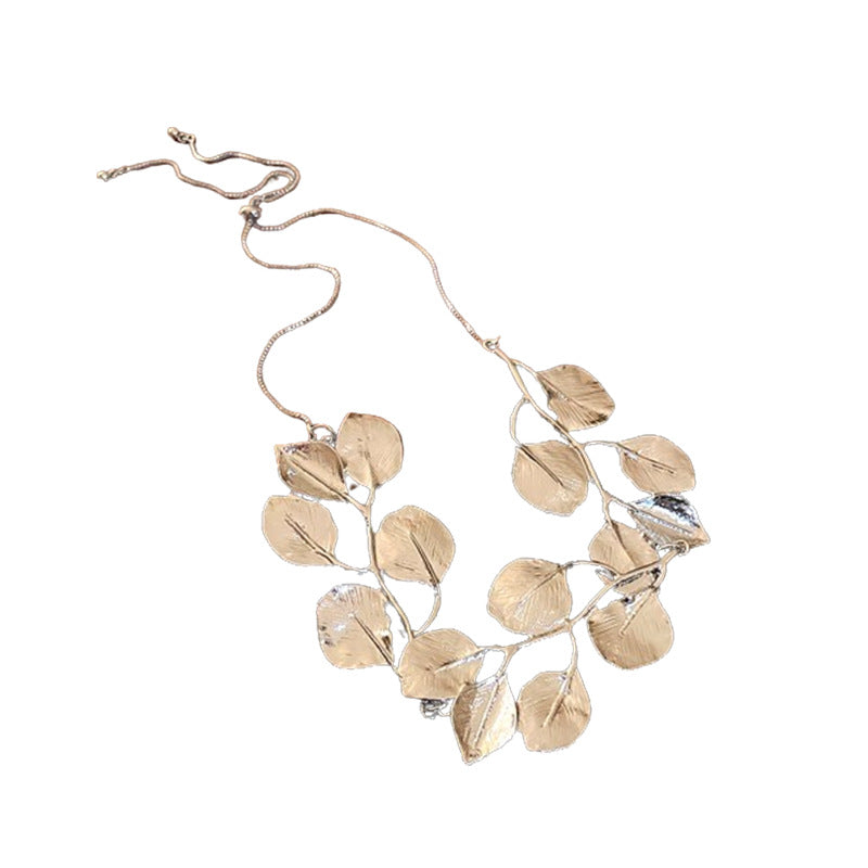 Leaf Chain Pull Personality Fashion Short Necklaces