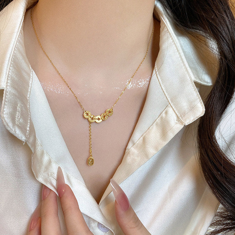 Women's Light Luxury Sier For Design High-grade Fur Fashion Necklaces
