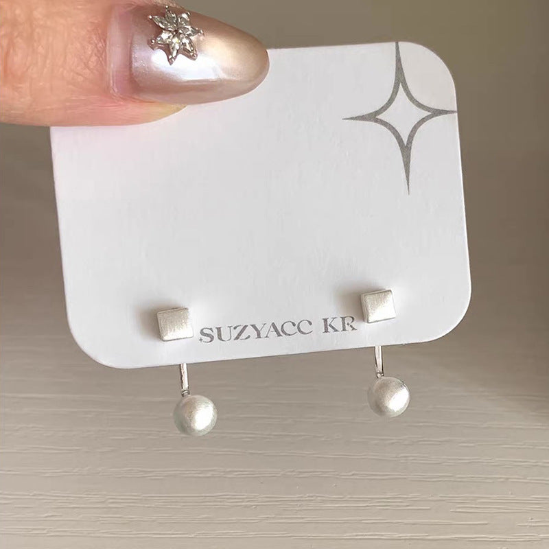 Korean Style Geometric Cube Sugar Pearl Cold Temperament Trend High-grade Earrings