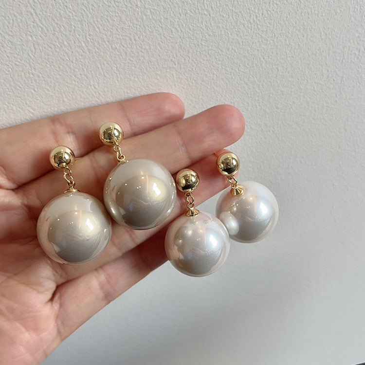 Women's Luxury Big Pearl Elegant Graceful High-grade Design Earrings