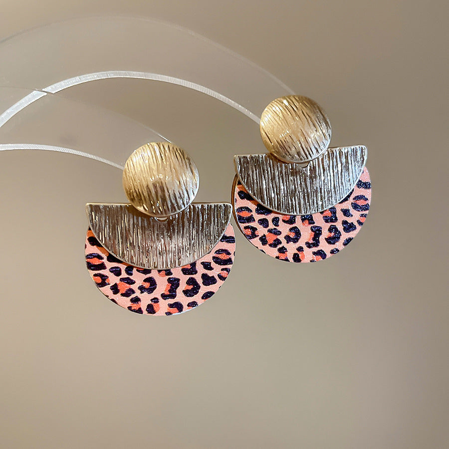 Wood In The Forest Retro Tassel Rings