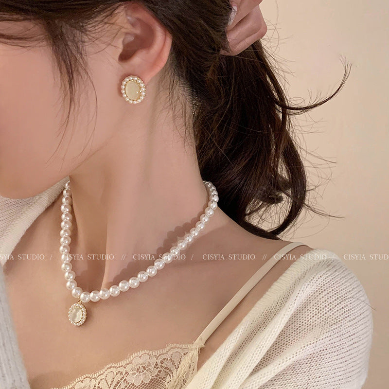 Women's Pearl For Mother Light Luxury Minority Necklaces