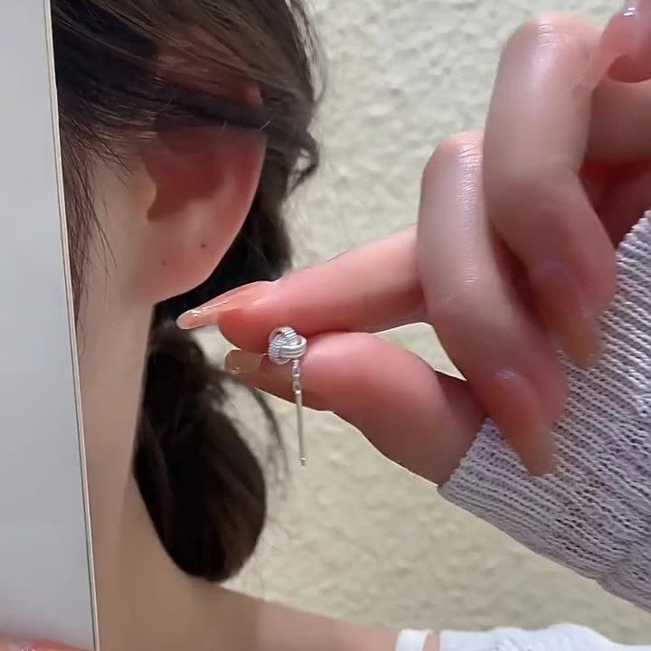 Women's Light Luxury High-grade Short Lucky Knot Earrings