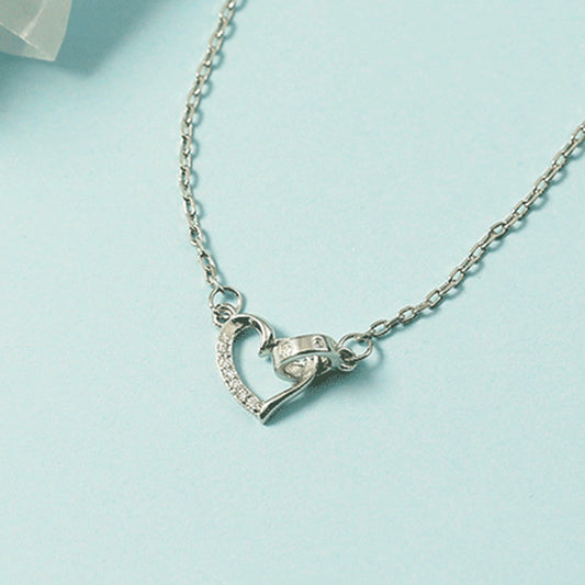 Love Heart-shaped Light Luxury Minority Female Clavicle Necklaces