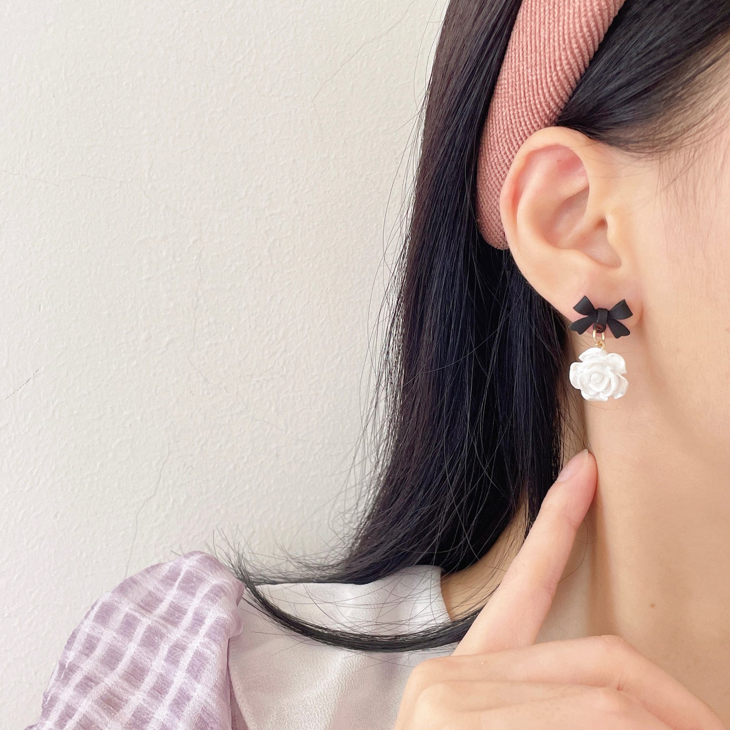 Needle Retro French Hepburn Camellia Dignified Flowers Sweet Earrings