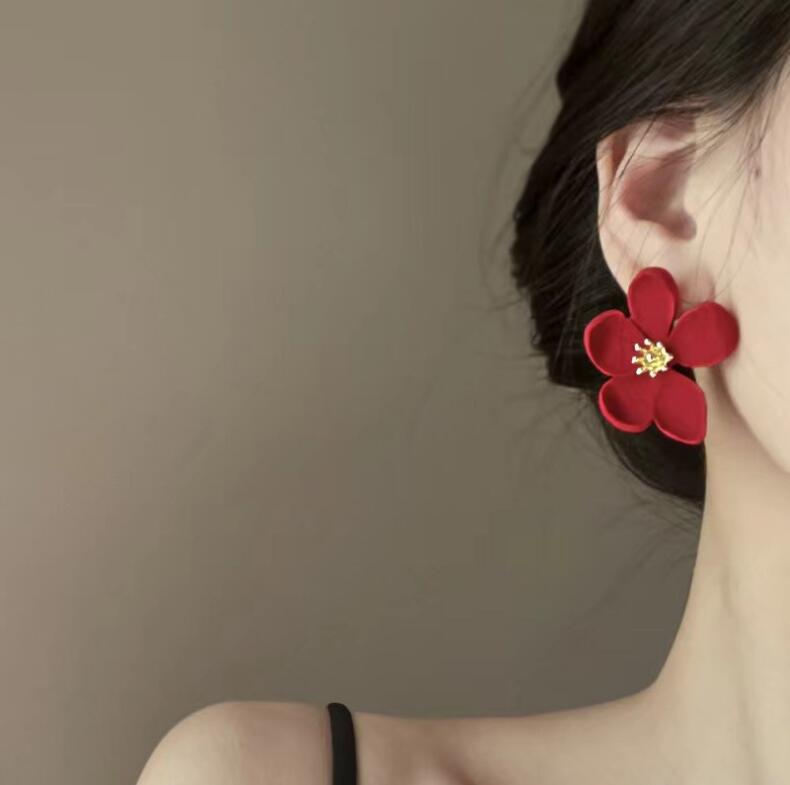 Flower Exaggerated Light Luxury High-grade Design Fairy Rings