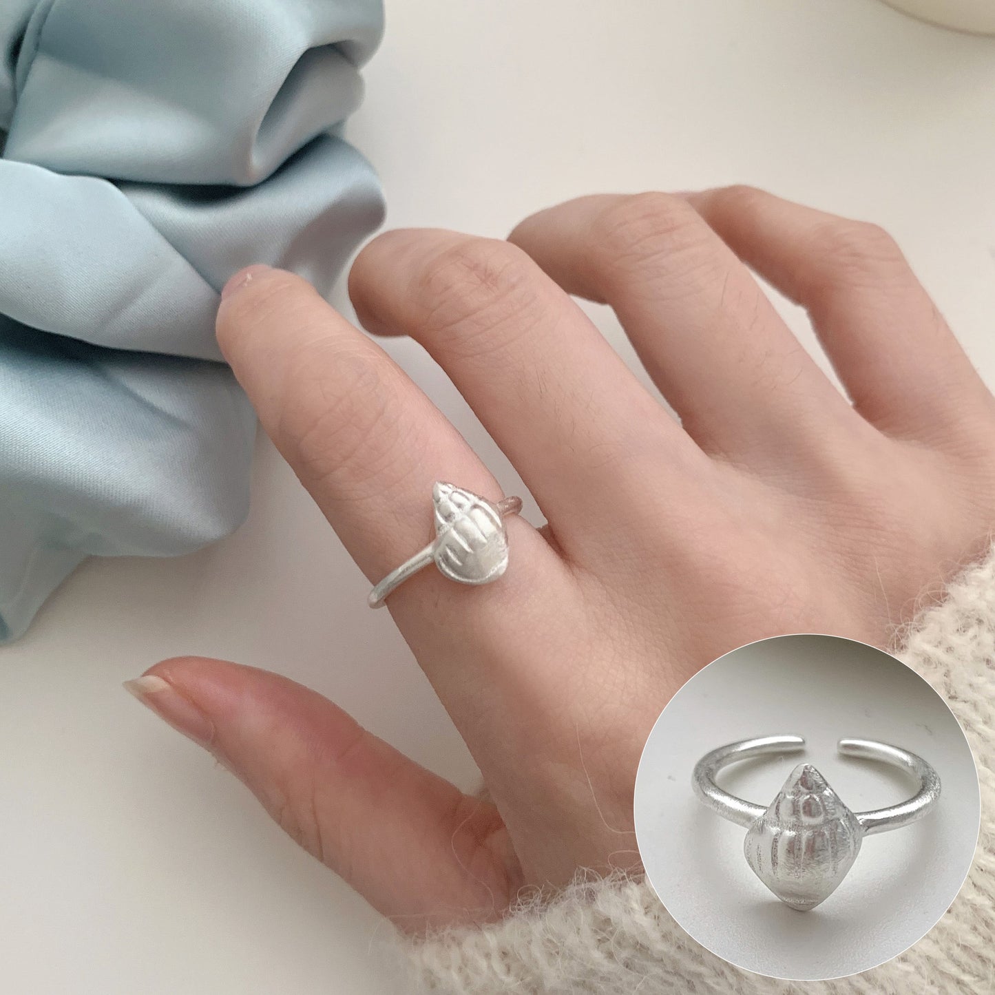 Women's Geometric Fashion Twisted Open-end Personality Hip Rings
