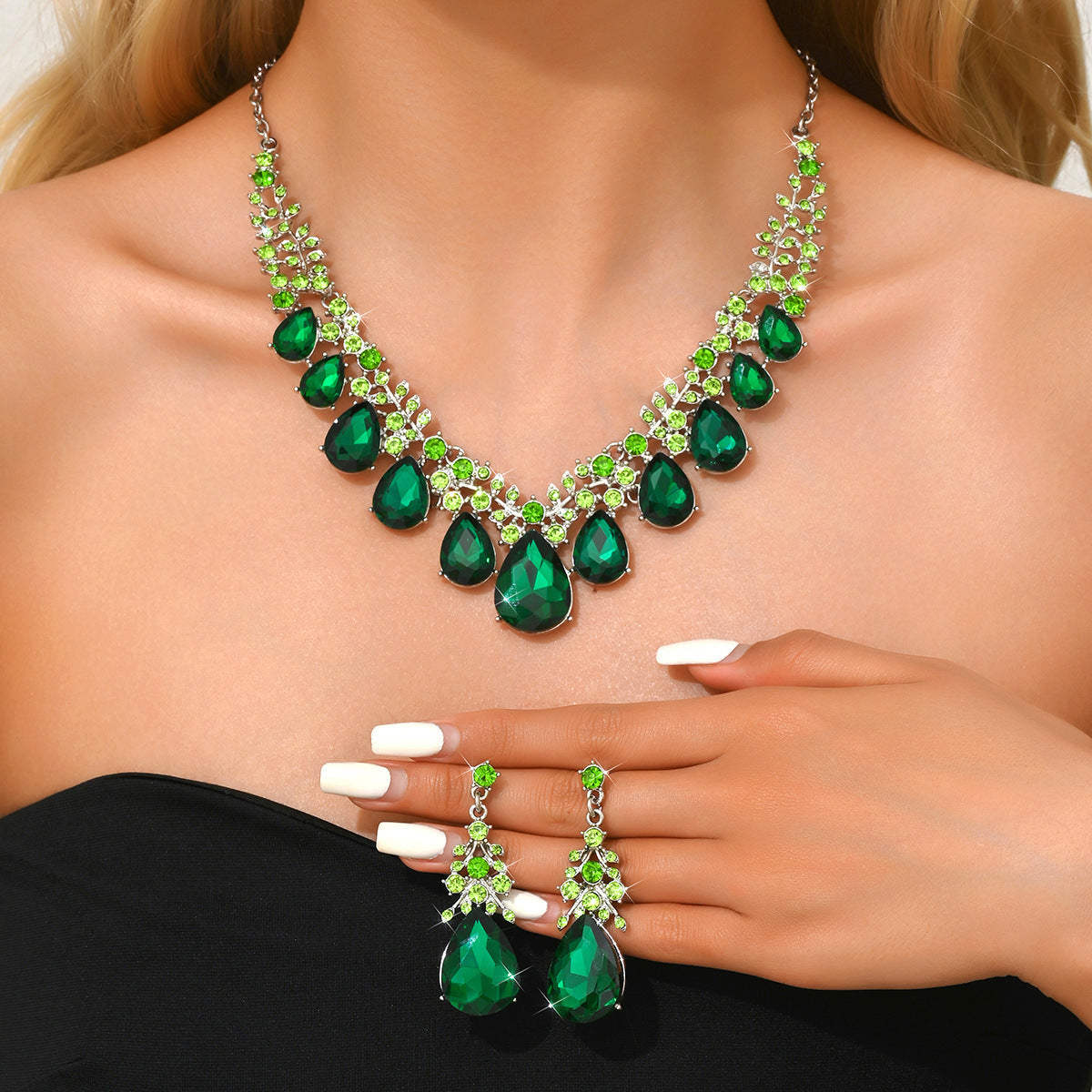 Unique Classic Stylish Cool Diamond Alloy Jewelry Set