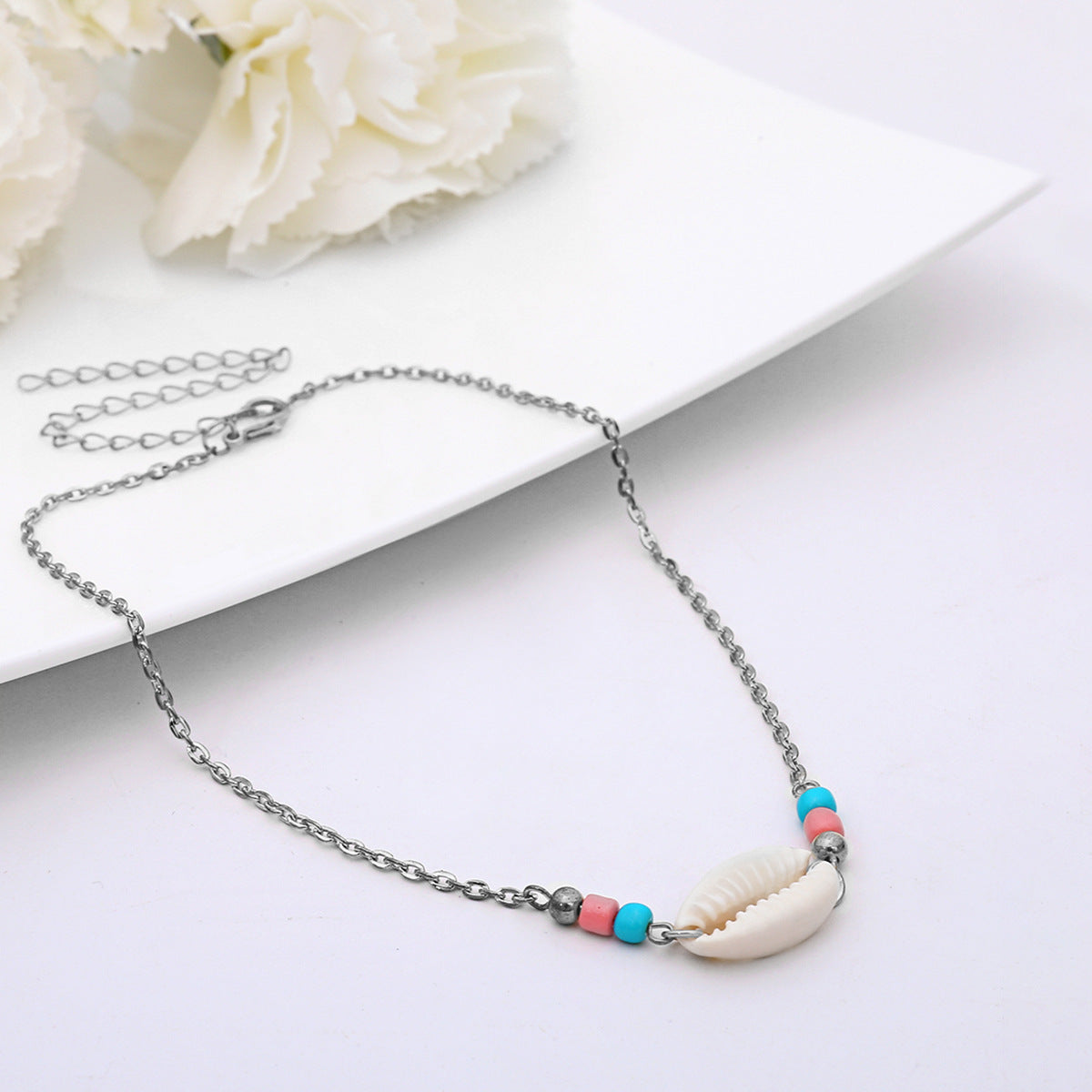 Style Shell Female Personality Versatile Contrast Color Bead Necklace