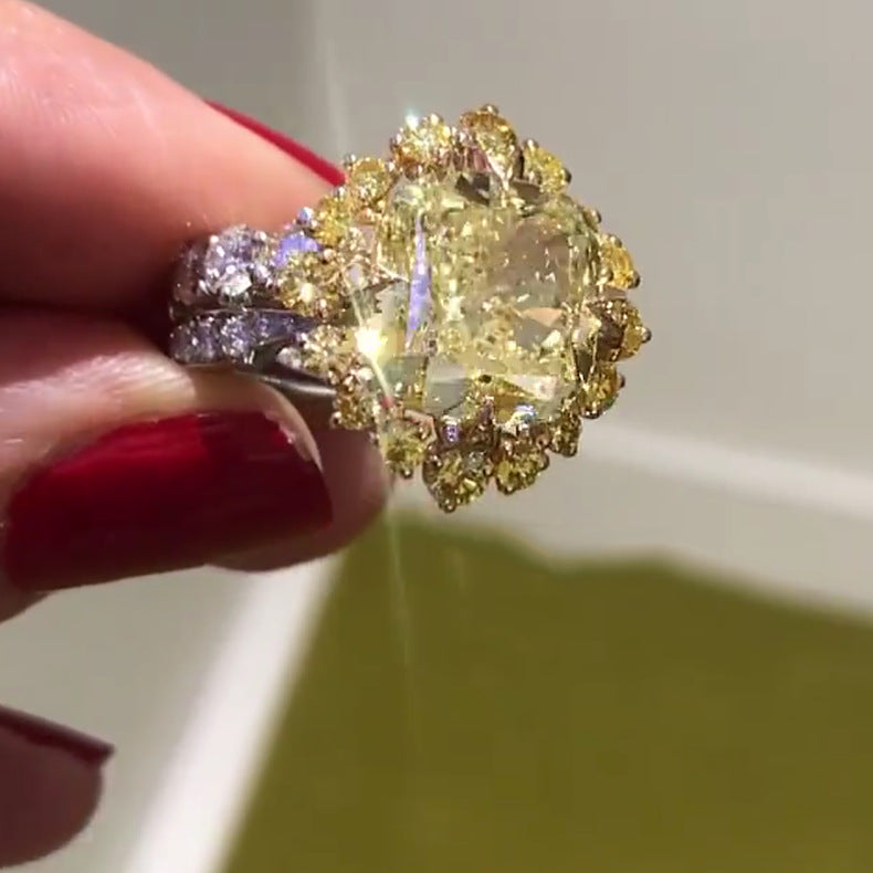 Goose Yellow Zircon Full Diamond Open Female Fashion Ring