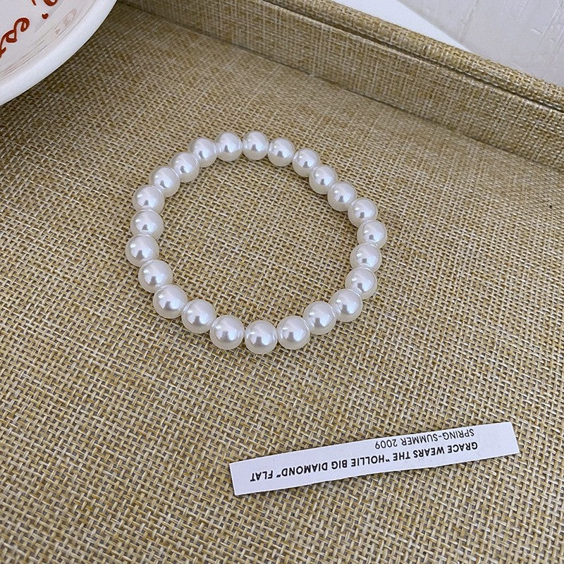 Women's Pearl Buckle French Fashion Design Retro Love Temperament Bracelets