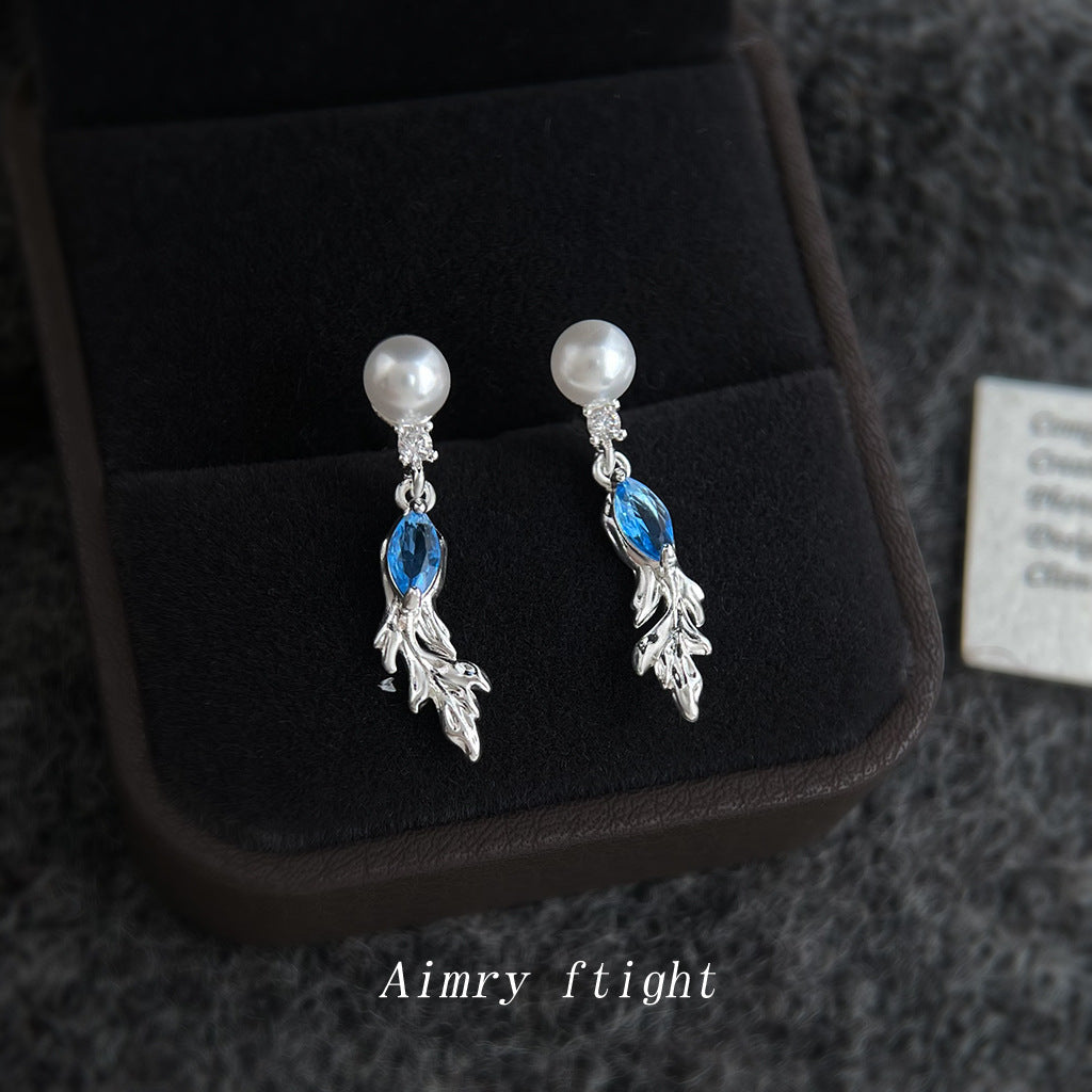 Women's Fashion High Sense Aquamarine Zircon Goldfish Simple Style Elegant Rings