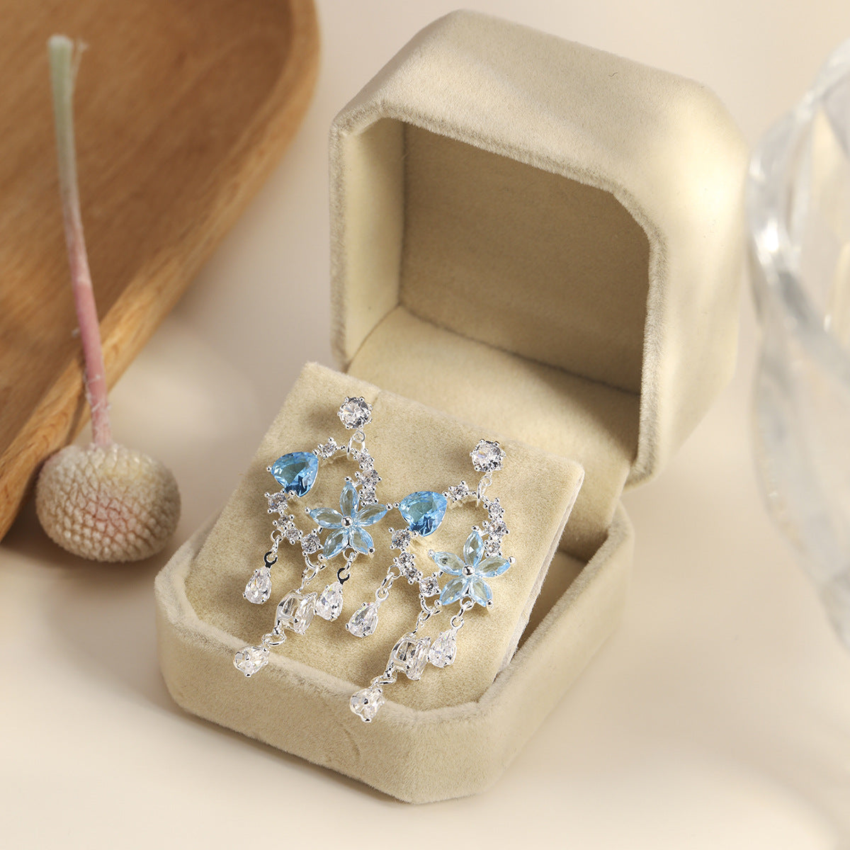 Women's Fantasy Iroha Crystal Exquisite Niche Blue Earrings