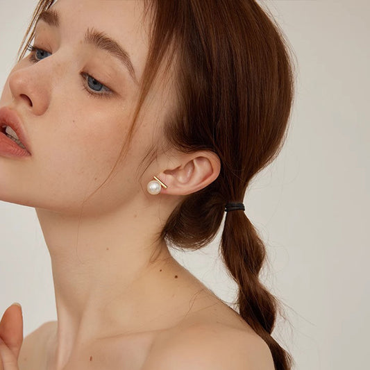 Women's Retro Perfect Circle Pearl For Light Luxury Stud Earrings