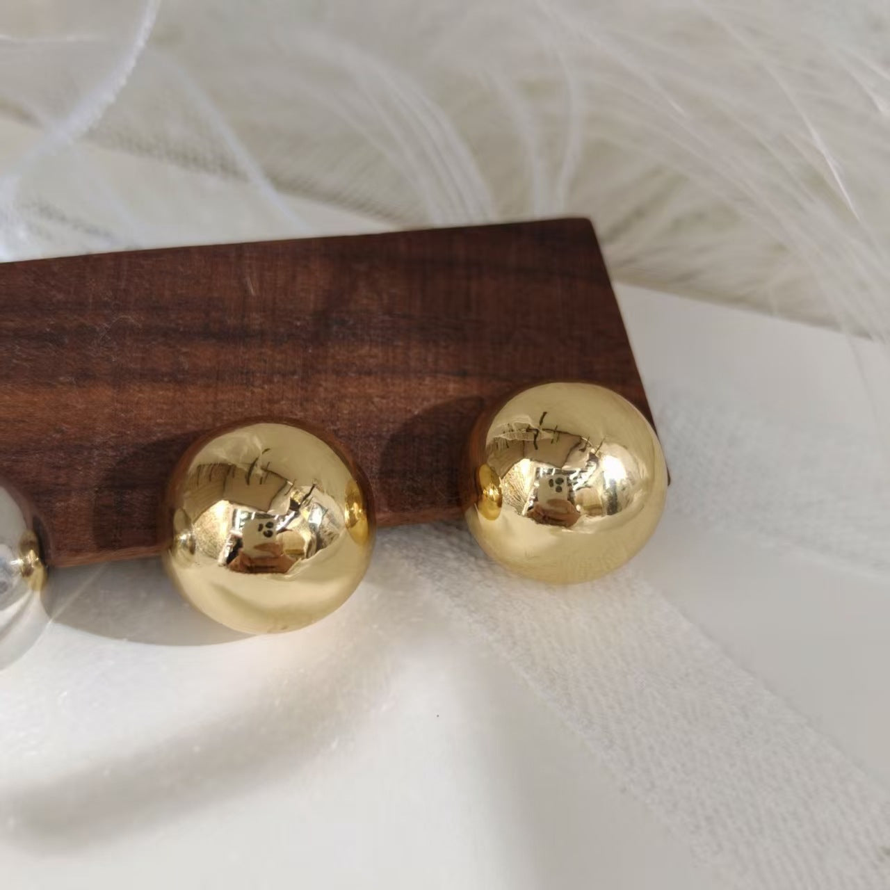 Ji Xu Sier Metal Ball Retro Easy Matching Summer Simple Earrings
