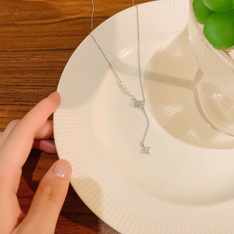 Women's Fashionable Pearl Design High-grade Light Luxury Clavicle Necklaces