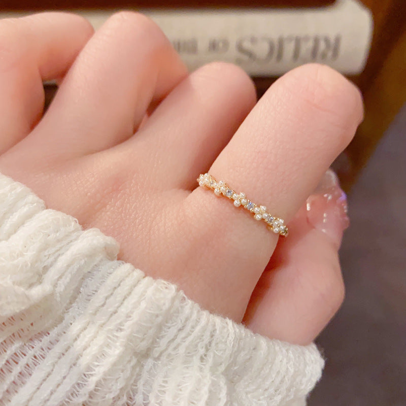 Gentle Stylish Pearl Petals Open Temperament Entry Lux Minimalist Rings