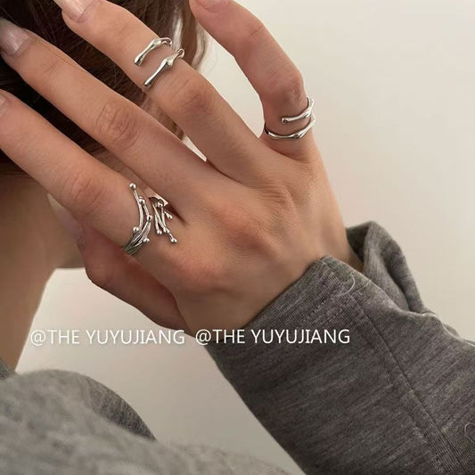 Women's & Men's Color Sier Plated Design Simple Flowing Spark Bone Joint Ring