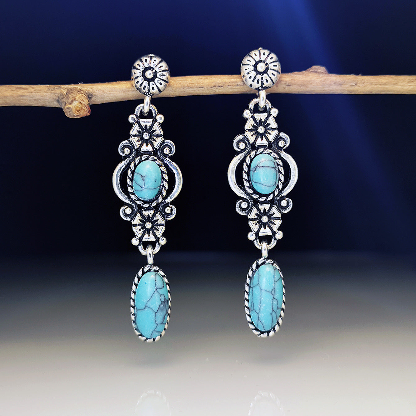 Women's Carved Flowers Red Turquoise Ethnic Style Earrings