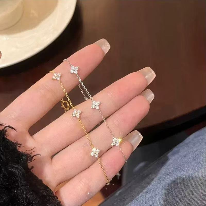 Women's French Style Starry Clover For Light Luxury Minority Design Bracelet