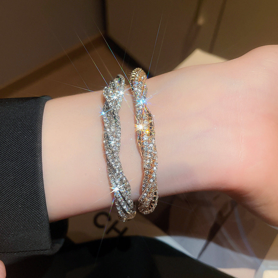 Luxury With Premium Chic Refined Niche Piece Bracelet