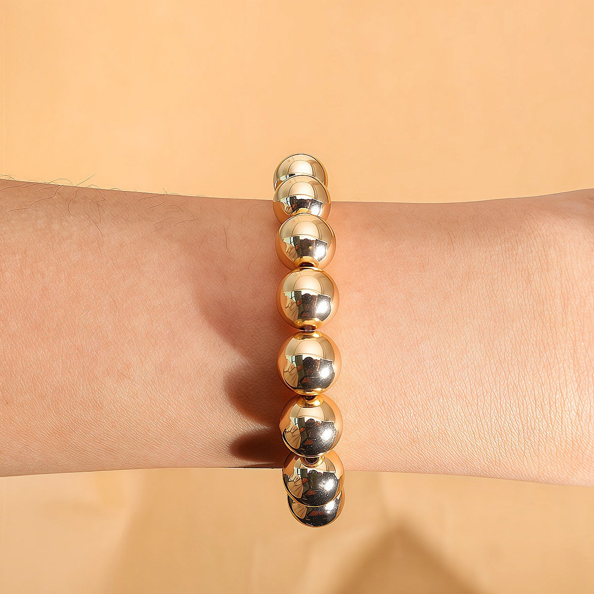 Women's Oversized Pearl Large Particle Round Imitation Elegant Banquet Bracelets