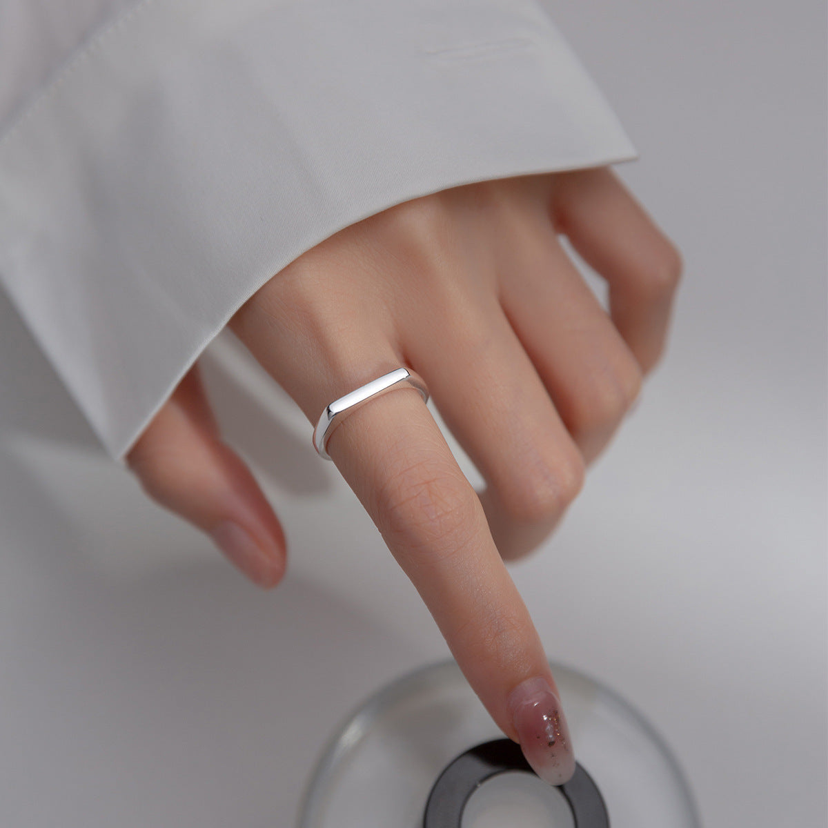 Sterling Sier Minimalist Wave Niche Design Rings