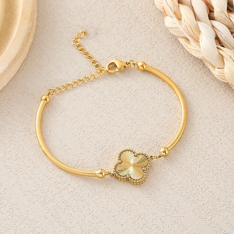 Women's Four-leaf Clover High-grade Fashion Simple Gold Bracelets