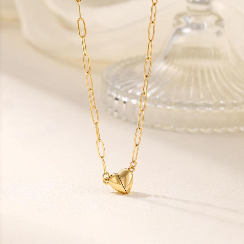 Women's Love Heart Magnet Stainless Steel Return Chain Heart-shaped Necklace