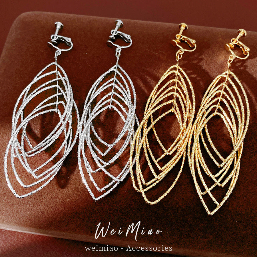Gold Ear Hook High-grade Light Luxury Minority Design Sense Clip Earrings
