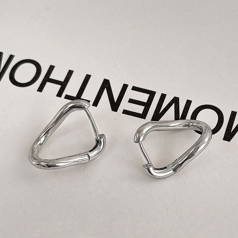 Women's Niche High-grade Small Two-piece Tea Clip Cold Earrings