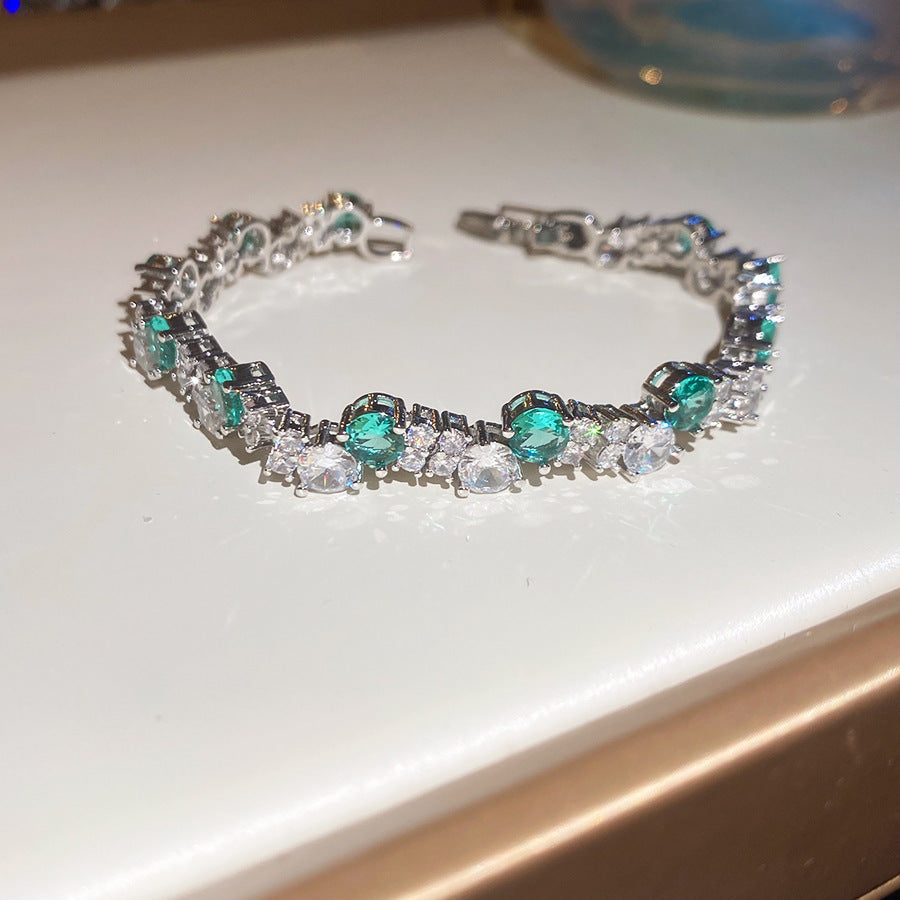 Women's Heart-shaped Zircon Adjustable Simple Fashion Light Luxury Bracelet