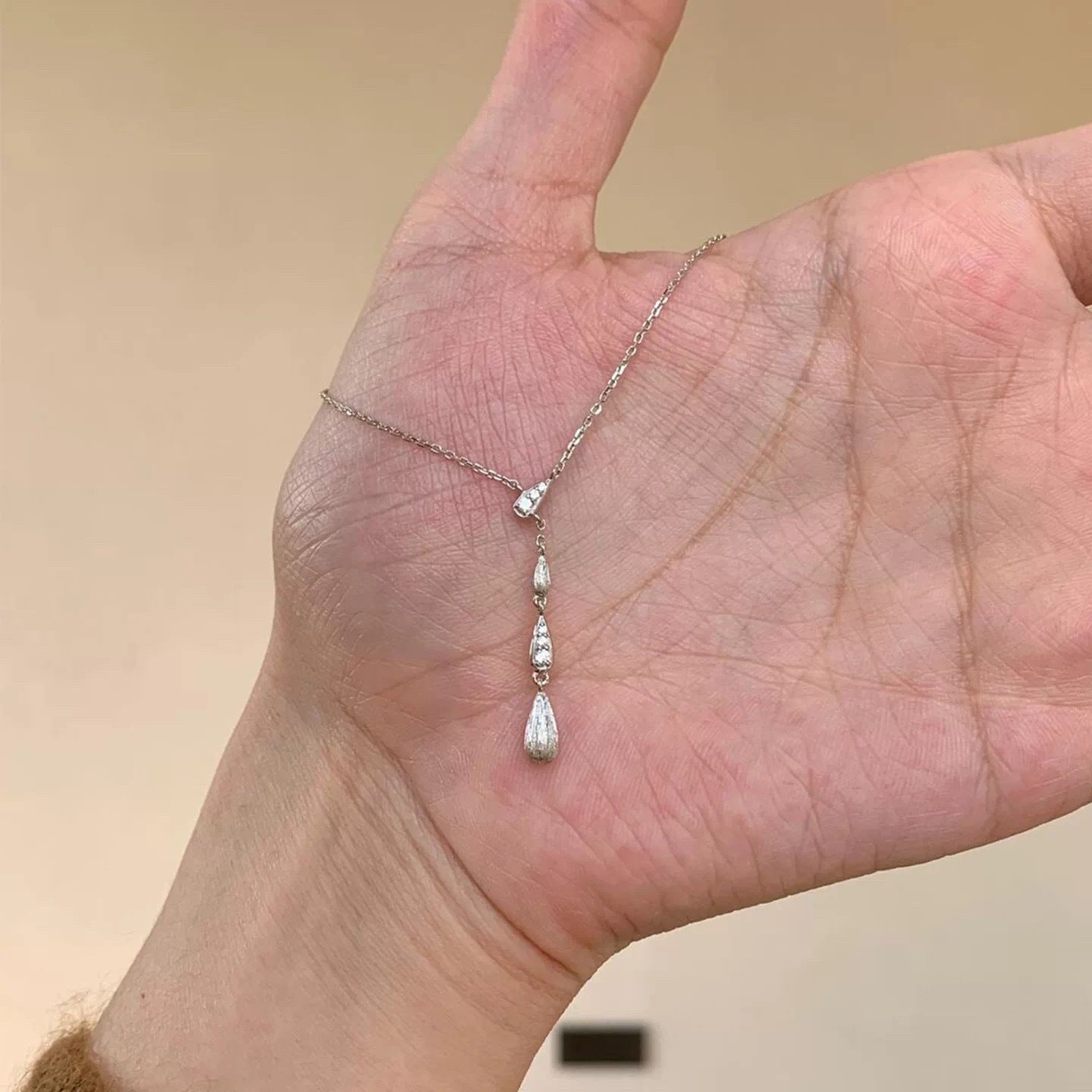 Water Drop Y-shaped Light Luxury Temperament High-grade Cold Wind Clavicle Necklace