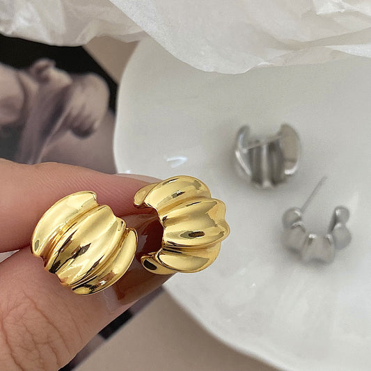 Gold Niche Design Premium Ear Elegance Retro Circle Earrings